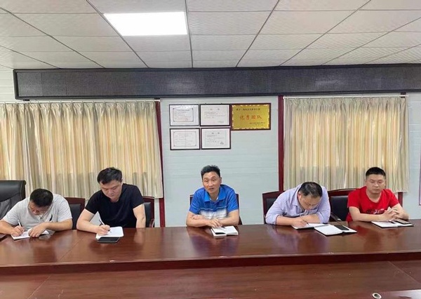 1620283114125946.jpg 市政建設(shè)集團(tuán)斗南路提升改造工程項(xiàng)目開(kāi)展部署動(dòng)員會(huì)6002.jpg