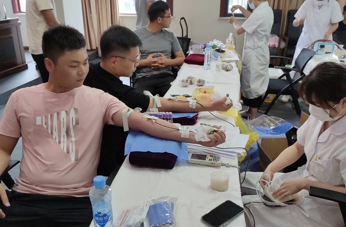 1625724424251057.jpg 2021南昌市政建設集團組織無償獻血6914.jpg