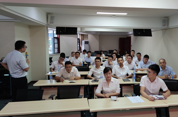 1630547383227083.jpg 南昌市政建設(shè)集團2021年新員工入職培訓(xùn)6912.jpg