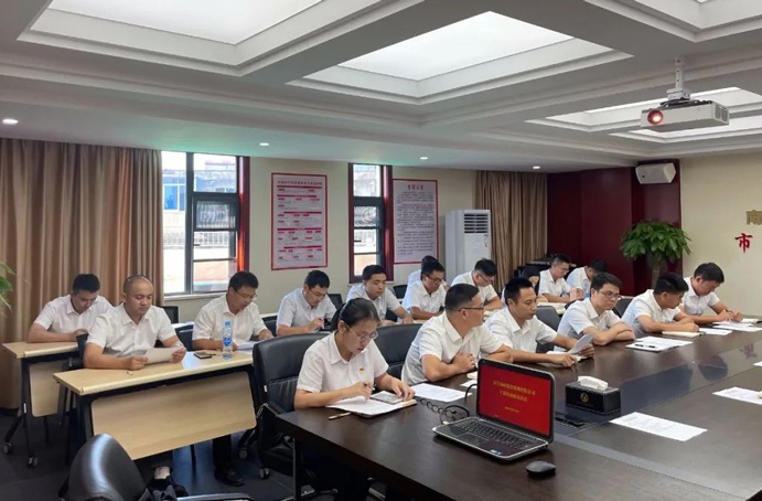 1631667648454723.jpg 南昌市政建設(shè)集團新任干部任前廉潔談話691.jpg