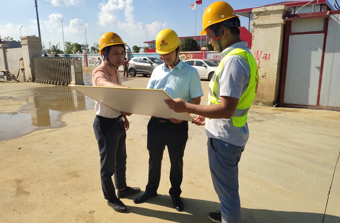 1631755373781963.jpg 南昌市政建設(shè)集團(tuán)付海華前往天祥大道拆遷安置房-秦坊安置房一期6911.jpg