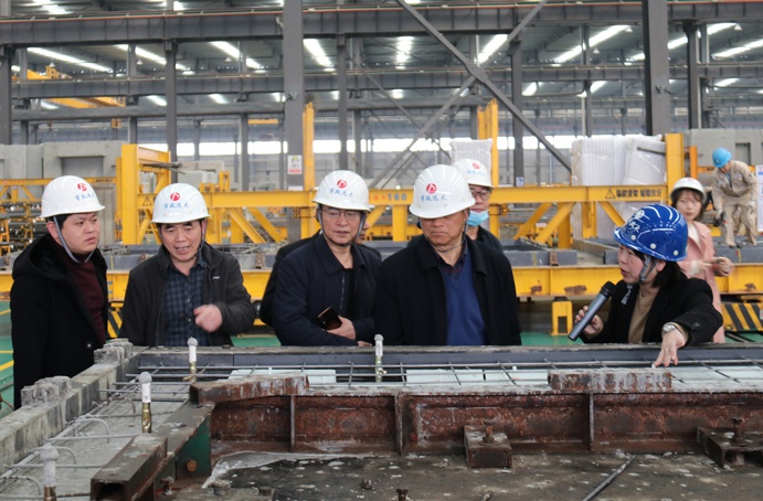 1646293105533775.jpg 江西省地產(chǎn)協(xié)會(huì)光臨市政遠(yuǎn)大建筑工業(yè)有限公司調(diào)研裝配式建筑691.jpg