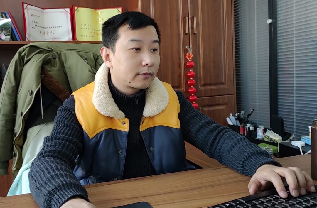 1646816037829692.jpg 南昌市政建設(shè)集團2021年優(yōu)秀中層李勛.jpg