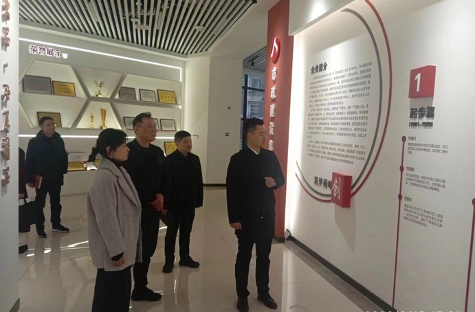 青云譜區(qū)區(qū)委常委楊柳到南昌市政建設(shè)集團(tuán)調(diào)研走訪 青云譜區(qū)區(qū)委常委楊柳到南昌市政建設(shè)集團(tuán)調(diào)研走訪