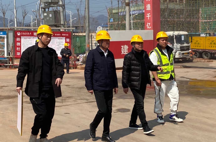 張世東深入市外項(xiàng)目一線(xiàn)督查安全生產(chǎn)工作 張世東深入市外項(xiàng)目一線(xiàn)督查安全生產(chǎn)工作