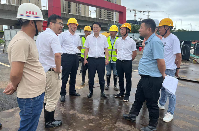 市政公用集團(tuán)黨委委員、督查督辦室部長劉順保到杭州路項(xiàng)目調(diào)研