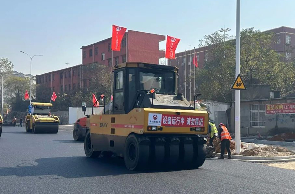 奮戰(zhàn)四季度南昌市政建設全力以赴搶抓項目建設進度 奮戰(zhàn)四季度南昌市政建設全力以赴搶抓項目建設進度