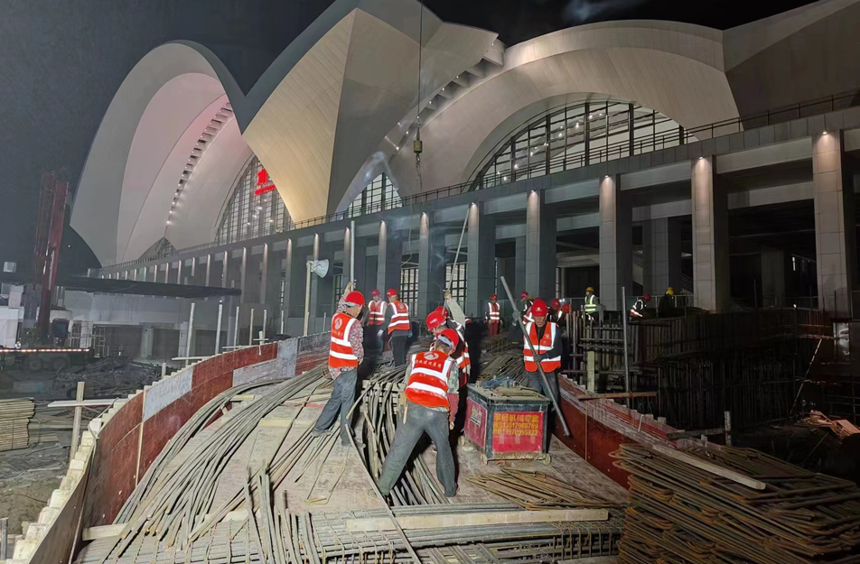 南昌高鐵東站站前廣場(chǎng)及配套工程建設(shè) 南昌高鐵東站站前廣場(chǎng)及配套工程建設(shè)