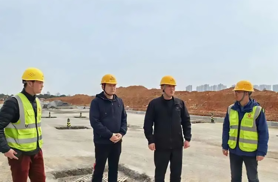 徐旭到綠色建材科技產(chǎn)業(yè)園項目調研