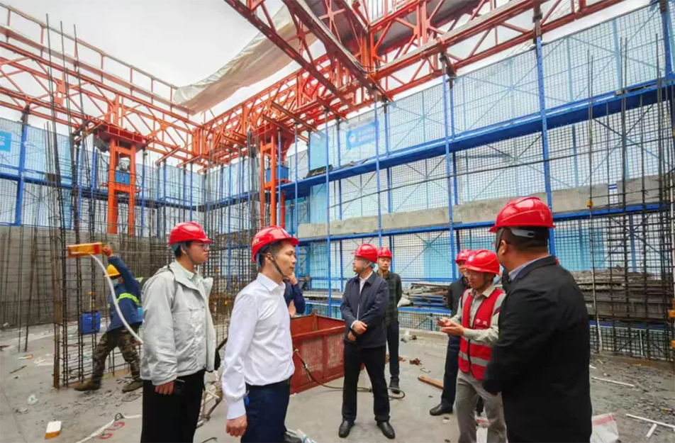 南昌市政建設(shè)集團(tuán)有限公司開展江西金控數(shù)字金融創(chuàng)新產(chǎn)業(yè)園項目觀摩現(xiàn)場會